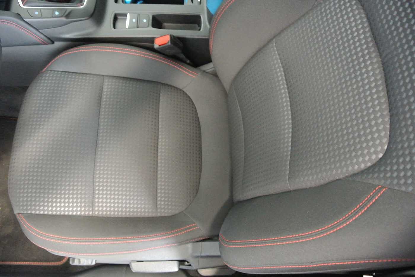 Ford Kuga 1.5 EcoBlue ST-Line +AHK+RFK+Navi+GJR