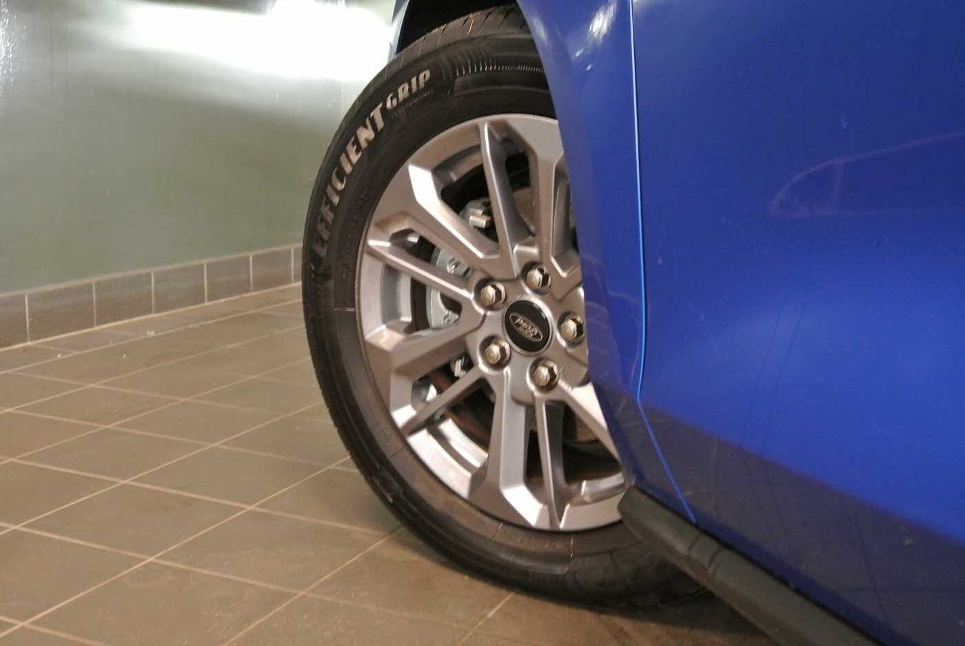 Ford Focus Turnier 1.0 E. Boost Hybrid Aut. Titanium