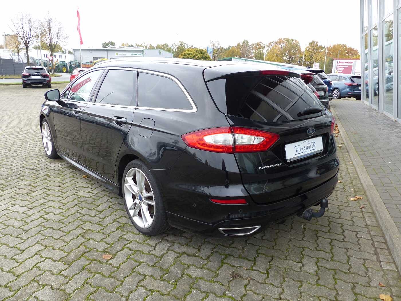 Ford Mondeo Turnier 2.0 TDCi Bi-Turbo Aut. Titanium Pano