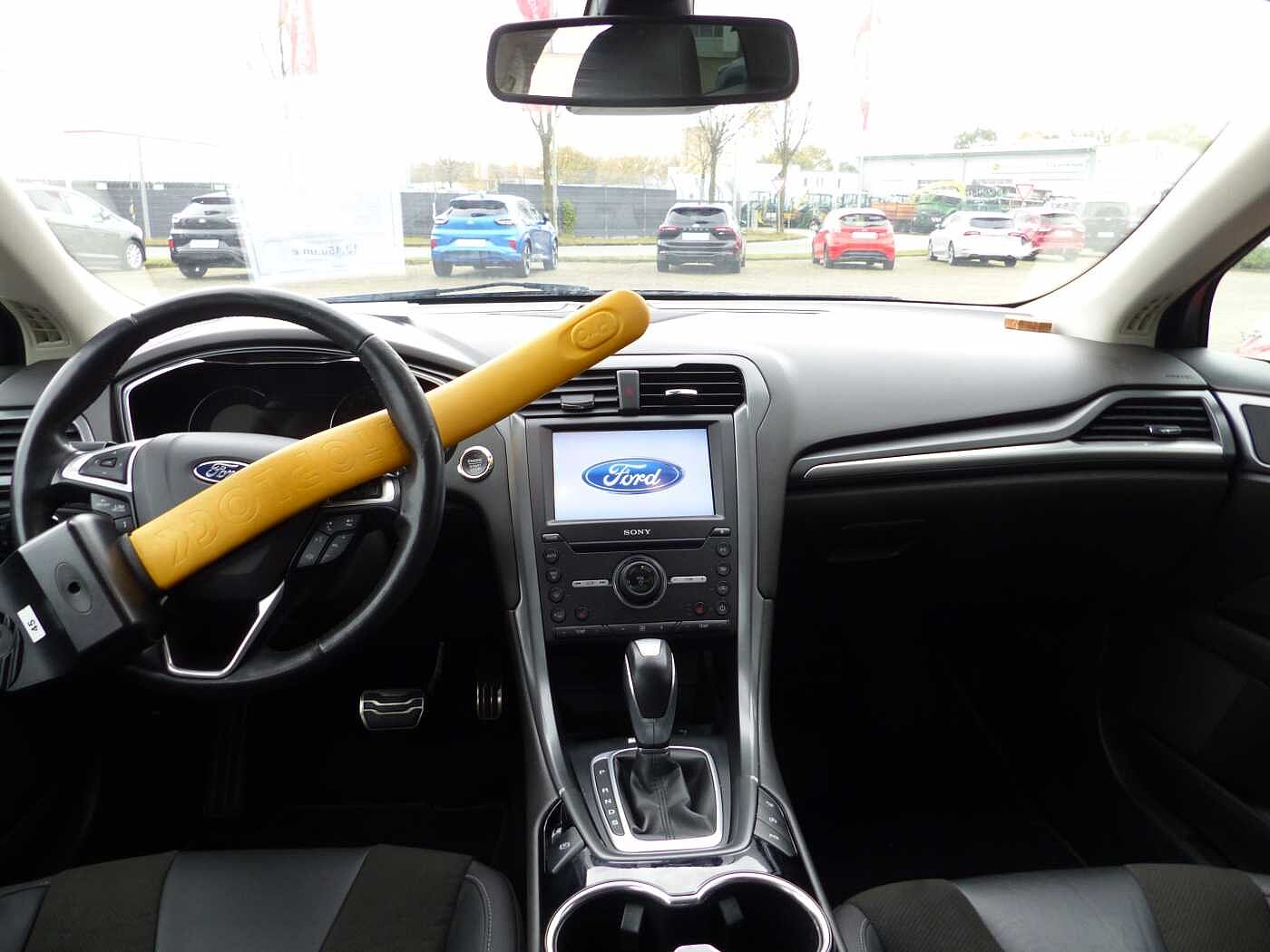 Ford Mondeo Turnier 2.0 TDCi Bi-Turbo Aut. Titanium Pano