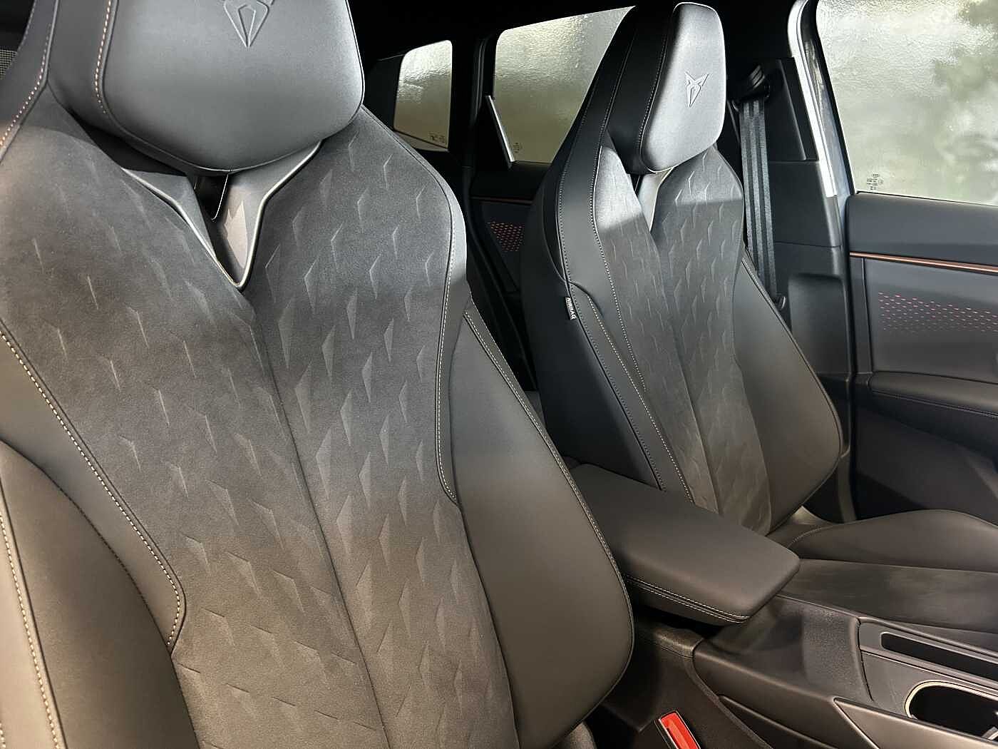 CUPRA Terramar 1.5 eTSI PHEV DSG +AHK+Matrix+DCC