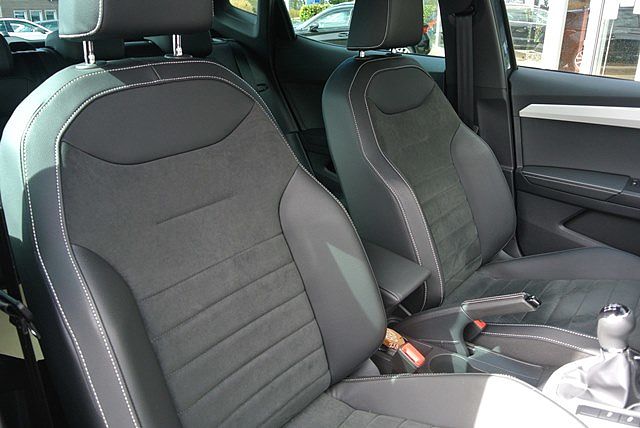 SEAT Arona 1.0 TGI Xcellence +ACC+Navi+LED+RFK