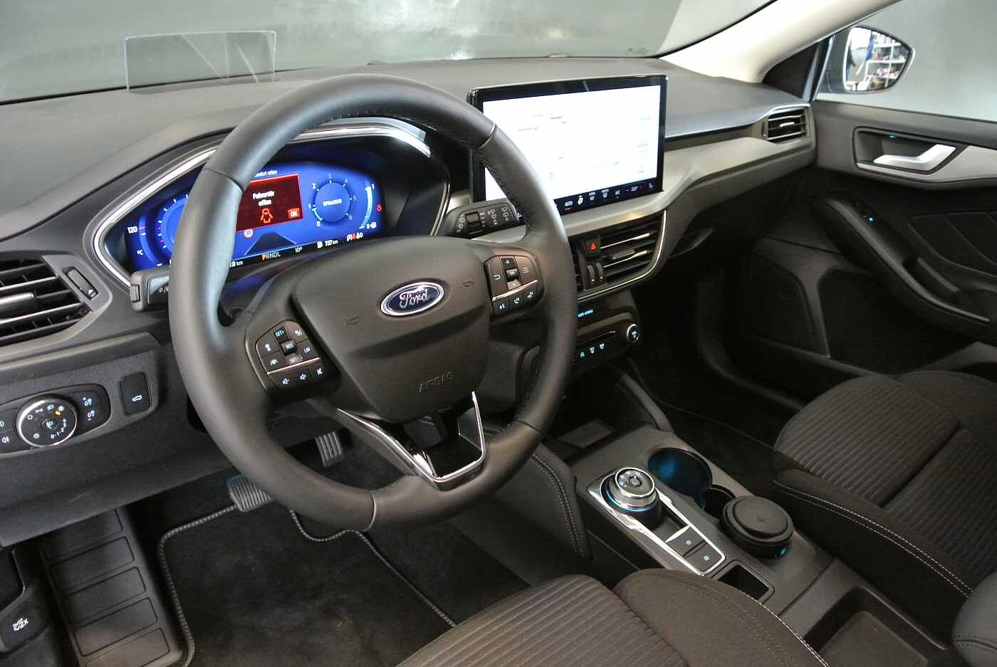 Ford Focus Turnier 1.5 E. Blue Aut. Titanium X +iACC