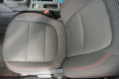 Ford Kuga 1.5 EcoBlue ST-Line +AHK+RFK+Navi+GJR