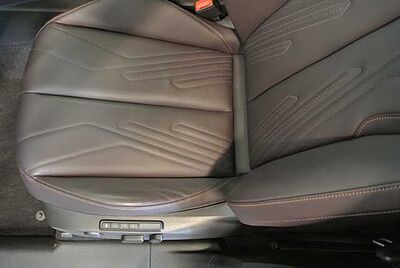 CUPRA Terramar VZ 1.5 eTSI PHEV DSG +Leder+Pano+MATRIX