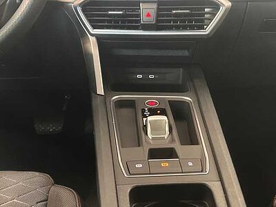 SEAT Leon ST 2.0 TDI DSG FR +Matrix LED+Navi 12,9'