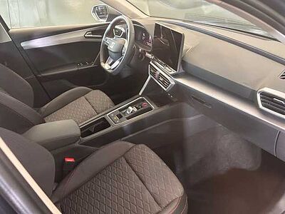 SEAT Leon ST 2.0 TDI DSG FR +Matrix LED+Navi 12,9'