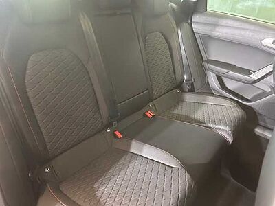 SEAT Leon ST 2.0 TDI DSG FR +Matrix LED+Navi 12,9'