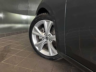 SEAT Leon ST 1.5 eTSI DSG FR +GJR+RFK+XL-Paket