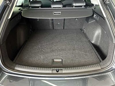 SEAT Leon ST 1.5 eTSI DSG FR +GJR+RFK+XL-Paket