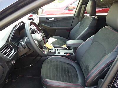 Ford Kuga 1.5 EcoBoost ST-LINE X iACC,LED,Navi