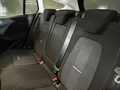 Ford Focus Turnier 1.5 E.Blue Aut. Active X +Pano
