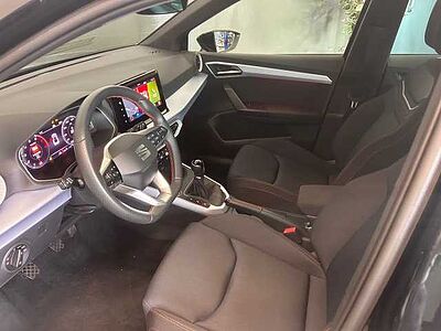 SEAT Arona 1.0 TSI FR +Full-LED+RFK+ACC+GJR+Navi