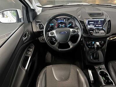 Ford Kuga 2.0 TDCi 4x4 Aut. Titanium +AHK+GJR+RFK