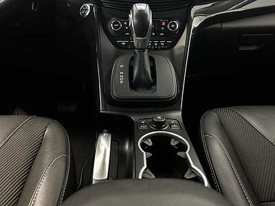 Ford Kuga 2.0 TDCi 4x4 Aut. Titanium +AHK+GJR+RFK