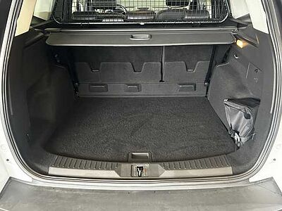 Ford Kuga 2.0 TDCi 4x4 Aut. Titanium +AHK+GJR+RFK