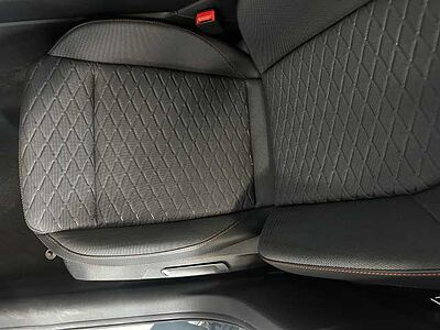 SEAT Leon ST 1.5 eTSI DSG FR +Navi 12,9'+BEATS+DCC