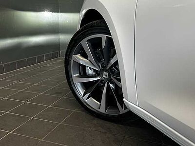 SEAT Leon ST 2.0 TDI DSG FR +AHK+Pano+Matrix+DCC