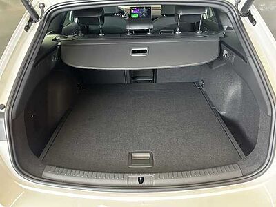 SEAT Leon ST 2.0 TDI DSG FR +AHK+Pano+Matrix+DCC