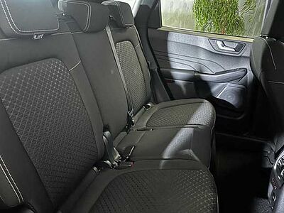 Ford Kuga 1.5 EcoBoost Aut. Titanium +GJR+Matrix-LED