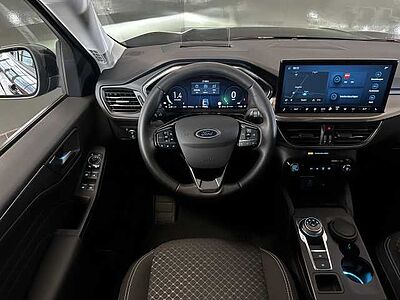 Ford Kuga 1.5 EcoBoost Aut. Titanium +Matrix+GJR+AHK