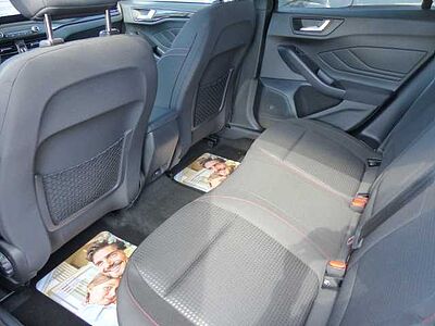 Ford Focus Turnier 1.0 EcoB.mHEV ST-Line LED,Navi,ACC