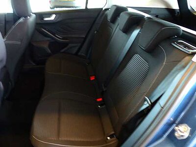 Ford Focus Turnier 1.0 EcoBo. Hybrid TITANIUM iACC