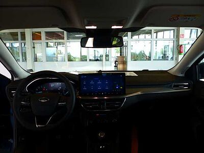 Ford Focus Turnier 1.0 EcoBo. Hybrid TITANIUM iACC