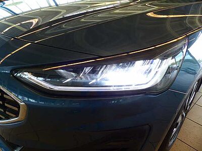 Ford Focus Turnier 1.0 EcoBo. Hybrid TITANIUM iACC