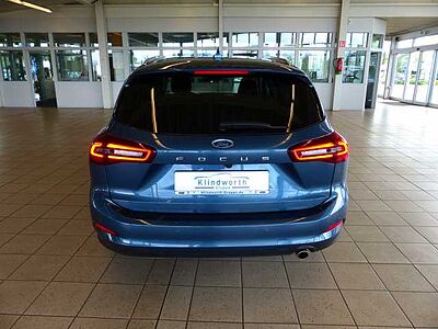Ford Focus Turnier 1.0 EcoBo. Hybrid TITANIUM iACC