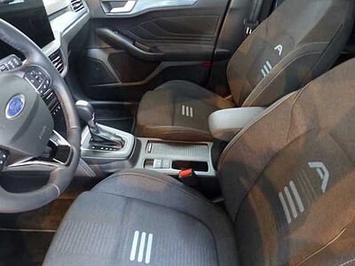 Ford Focus Turnier 1.0 EcoB. mHEV Aut. Active X iACC