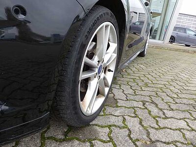 Ford Mondeo Turnier 2.0 TDCi Bi-Turbo Aut. Titanium Pano