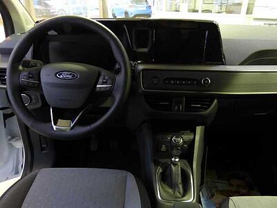 Ford Tourneo Courier 1.0 EcoB. Titanium Winter-Paket