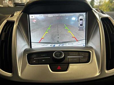 Ford Kuga 2.0 TDCi 4x4 Aut. Titanium +AHK+RFK+Xenon