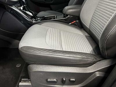 Ford Kuga 2.0 TDCi 4x4 Aut. Titanium +AHK+RFK+Xenon