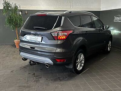 Ford Kuga 2.0 TDCi 4x4 Aut. Titanium +AHK+RFK+Xenon