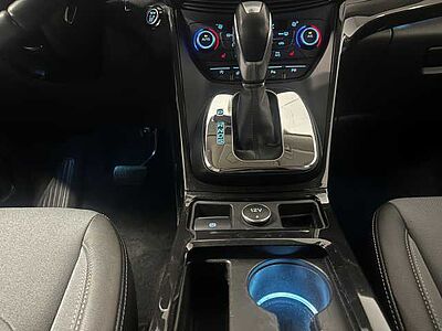 Ford Kuga 2.0 TDCi 4x4 Aut. Titanium +AHK+RFK+Xenon