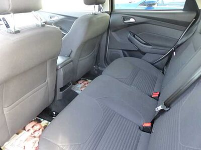 Ford Focus Turnier 1.0 EcoBoost Titanium Navi,Kamera