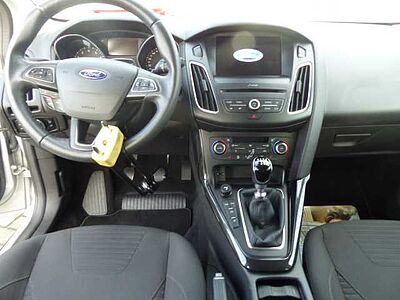 Ford Focus Turnier 1.0 EcoBoost Titanium Navi,Kamera