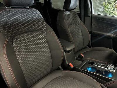 Ford Kuga 2.5 Duratec FHEV ST-Line +AHK+Matrix-LED